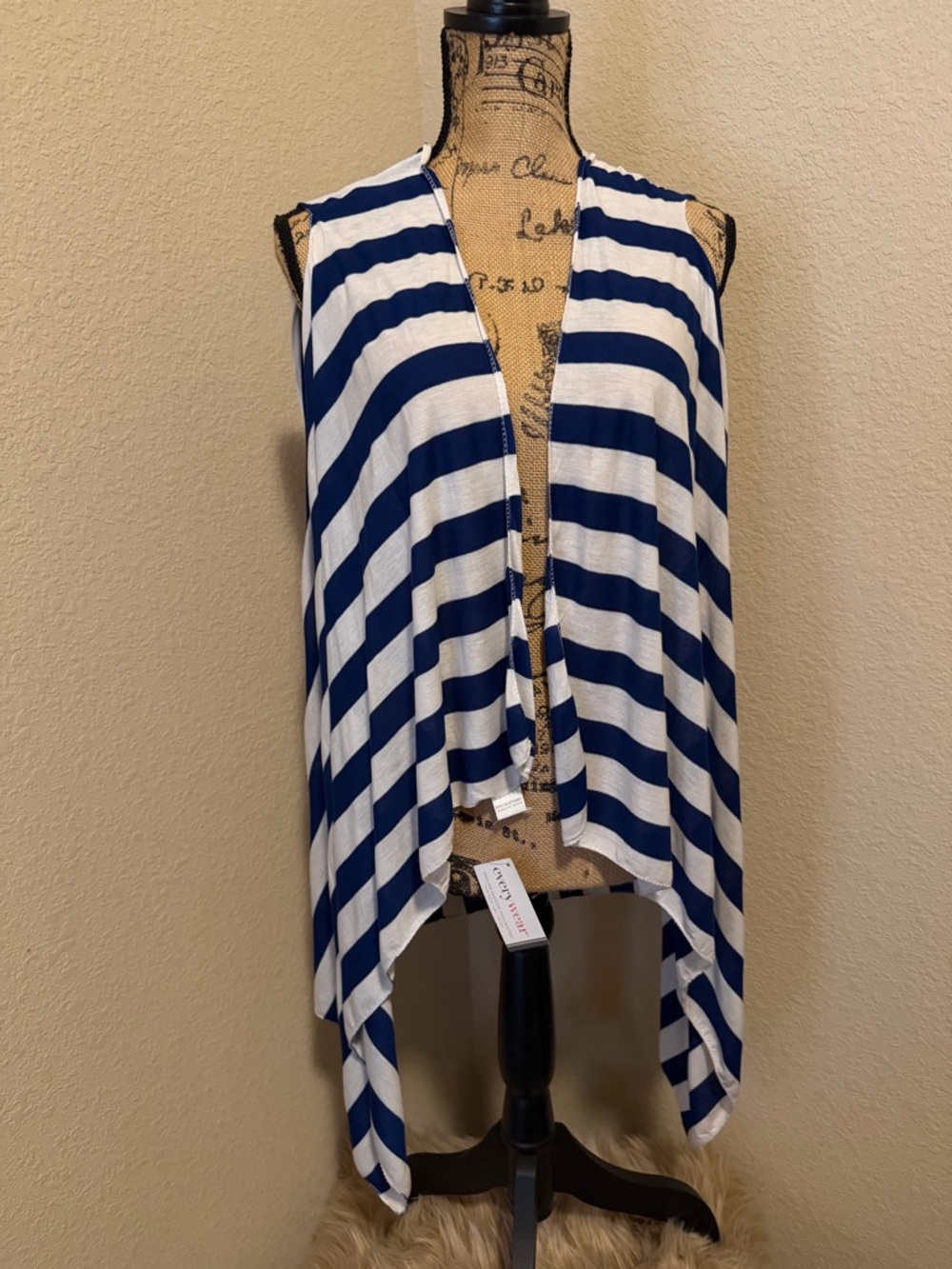 (NWT) Striped Sleeveless Tunic Top